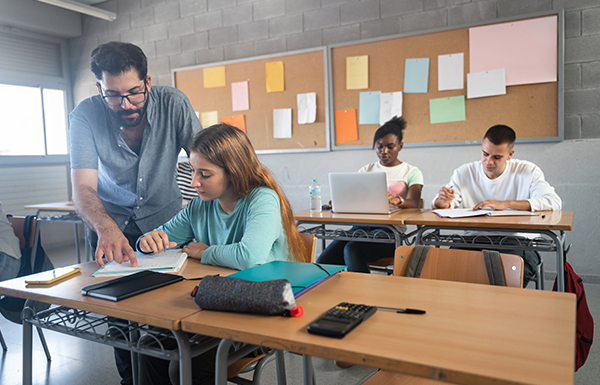 WRITING A THESIS? IMPORTANT DO’S AND DON’TS