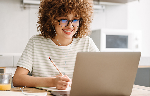 10 TIPS FOR WORKING FROM HOME DURING YOUR RESEARCH DEGREE